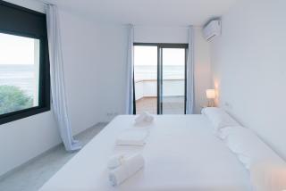 WELCS APARTAMENTO 274 EMP primera linea de mar - 0