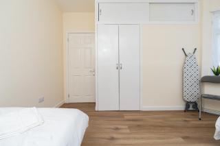 Canterbury Family Home - 4BR 2Bath with Free Parking and Massive Garden up to 8PPL - Southampton - 2