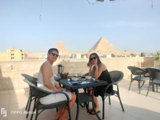 Hassan Pyramids Hotel&Rooftop - Il Cairo - 0