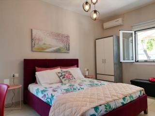 Heart of Liapades Apartment - 9