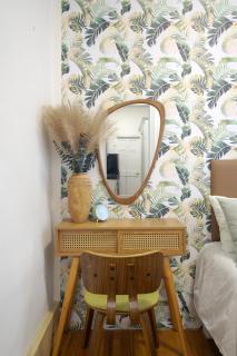 Upscale 2BR Home - New York - 4