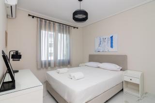 Stylish 2 Bdrm Apartment In Neos Kosmos - 9