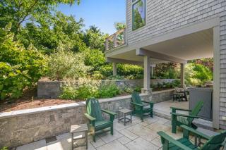 Modern Wellfleet Retreat with Stunning Outdoor Spaces - Wellfleet - 6