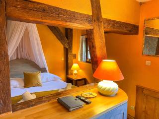 La Maison Bleue - Historic House in the Heart of Riquewihr - 4