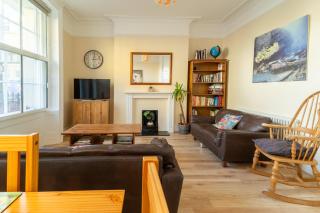 Chic 2-Bedroom Retreat in the Heart of South Bank - Londra - 0