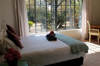 Ndlovu 41 Holiday Home in Dinokeng Big 5 Reserve - Vosburg - 7
