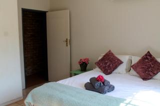 Ndlovu 41 Holiday Home in Dinokeng Big 5 Reserve - Vosburg - 4