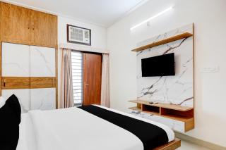 Collection O Taj East Metro Station Formerly Prem Villas Home Stay - 4