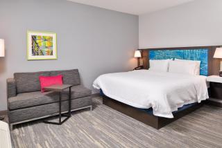 Hampton Inn & Suites By Hilton Long Island Farmingdale - 8