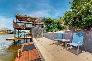 Water House Getaway - Corpus Christi - 7