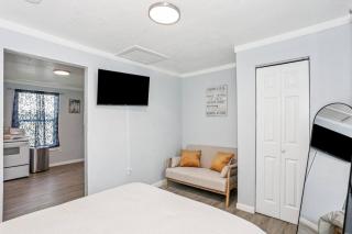 Cozy Studio Retreat Near Downtown Pensacola - Pensacola - 3