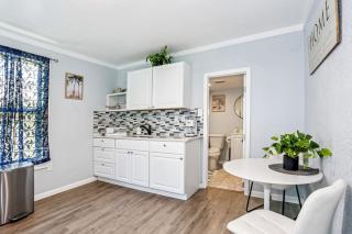 Cozy Studio Retreat Near Downtown Pensacola - Pensacola - 2