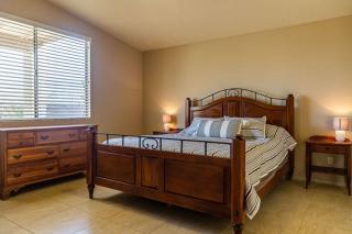 Mountain View Beauty with Pool - Tucson - 4