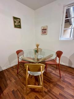 Une terrasse à 200m de la cathédrale - 4 personnes - logement entièrement rénové - 4