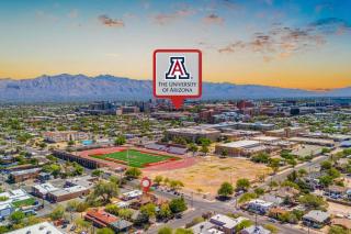Centrally located near The U of A go Wildcats - 3