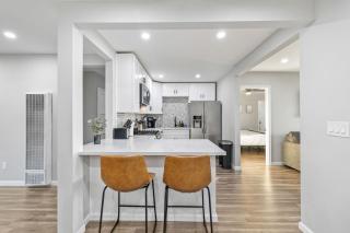 Bay Park Bliss Ocean Views Pickleball and Jacuzzi - 2