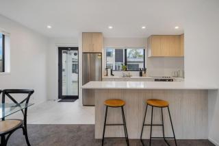Trentham Stylish 2-BR Retreat - Upper Hutt - 8