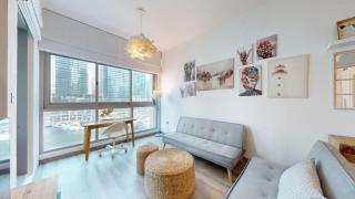 Iris Blue - Colourful One Bedroom in The Marina - 4