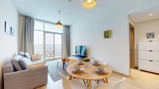 Studio One - Sleek One Bedroom with City View - 6