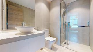 Studio One - Sleek One Bedroom with City View - 1