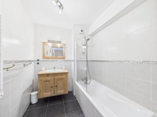 Appartement de Standing - 7 Pers, 85m², Proche Télécabine des Chavannes, Les Gets - FR-1-623-68 - 1