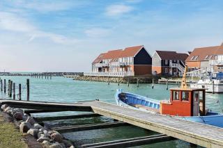 4108-borre-Klintholm-havneby-8 - 0