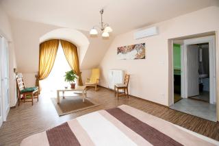 Körteszirom Apartman - Eger - 9