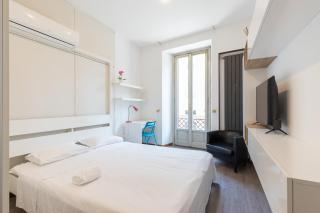 Corso Venezia double Suite with double bathroom and balcony - Milan - 0