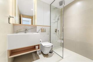 Modern 1BR in JVC with Pool Gym and Parking - 4