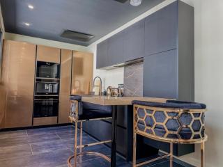 La Suite - Jacuzzi - Hammam - Grenoble - 2