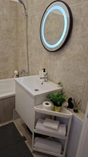 Mcshane Studio 1 - Dudu - 7