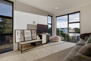Large luxury home - 9