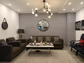 Brick Accent Loft 1BHK with Balcony & Free Netflix - Rawalpindi - 9
