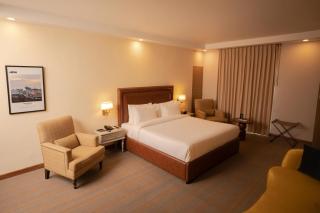 Cityscape Rooms & Suites - 8