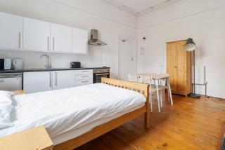 Georgian Shared House No'3 - By Clifton Short Lets - Bristol - 4