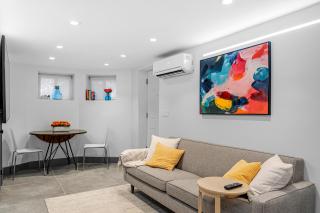 luxury 2 bed 2 bath apt with free parking - 9