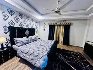 Sunset Apartment Bahria Heights - 9