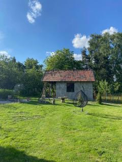 Chatka nad stawem - 4