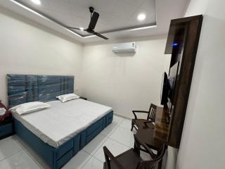V2 Guest House - 1