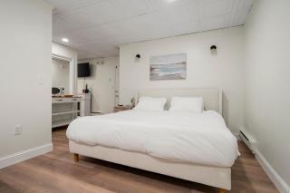 The Beachside - Sylvan Beach - 9