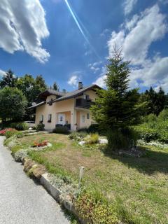 Quiet Forest Retreat with Pool - Borovnica - 0