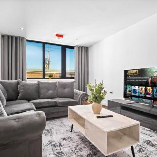 Modern Central Two Bedroom Apartment - Great Location - Fast WiFi 404R - 4