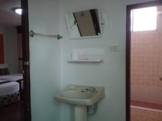 Born Guest House - 8