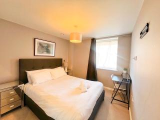 Deluxe Apartment near Cabot Circus w Parking sleeps 5 - Bristol - 7