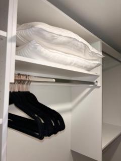 Stylish 2BR-2BA Rosslyn - 9