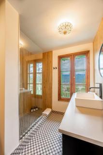 Chalet Ernest Feuz - Edelweiss Village - Golden - 8