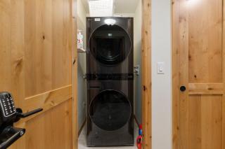 Spring Creek Corner Condo by Canadian Rockies Vacation Rentals - Canmore - 3