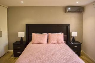 Cozy loft with pool, one block from the beach! - 6