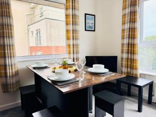 Beautiful 2 Bedroom Sea View - Free Onsite Parking - 6