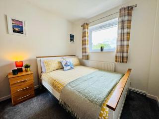 Beautiful 2 Bedroom Sea View - Free Onsite Parking - Poole - 8